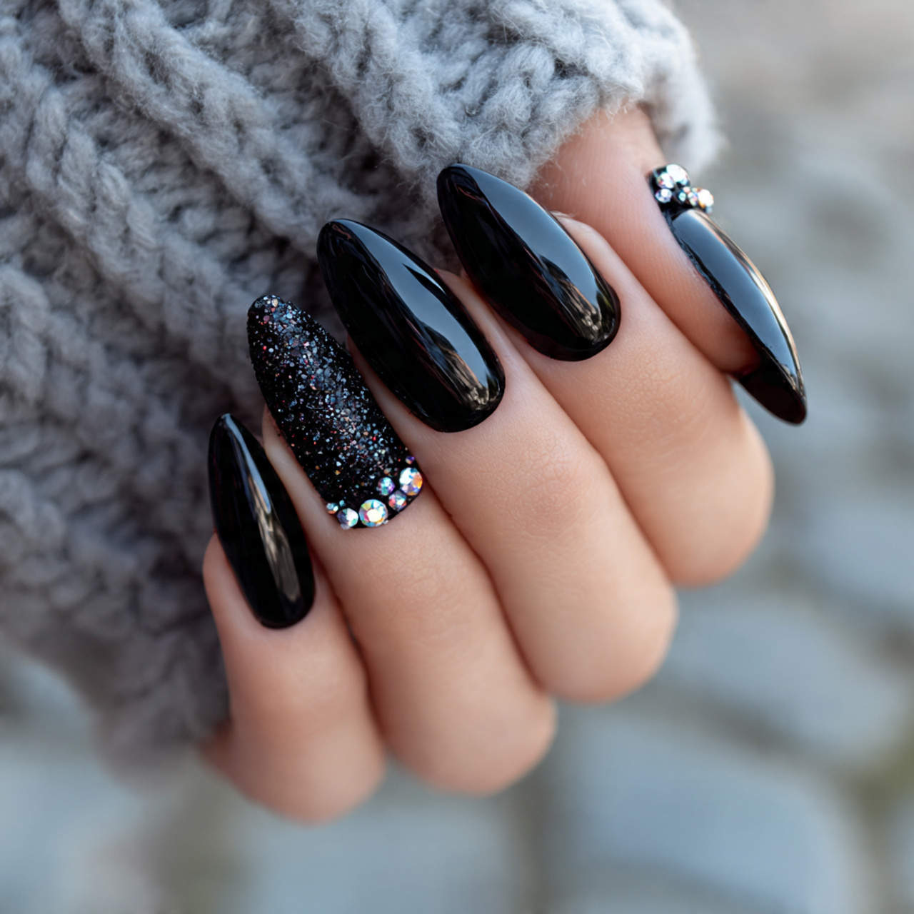 Crystal Accent Noir