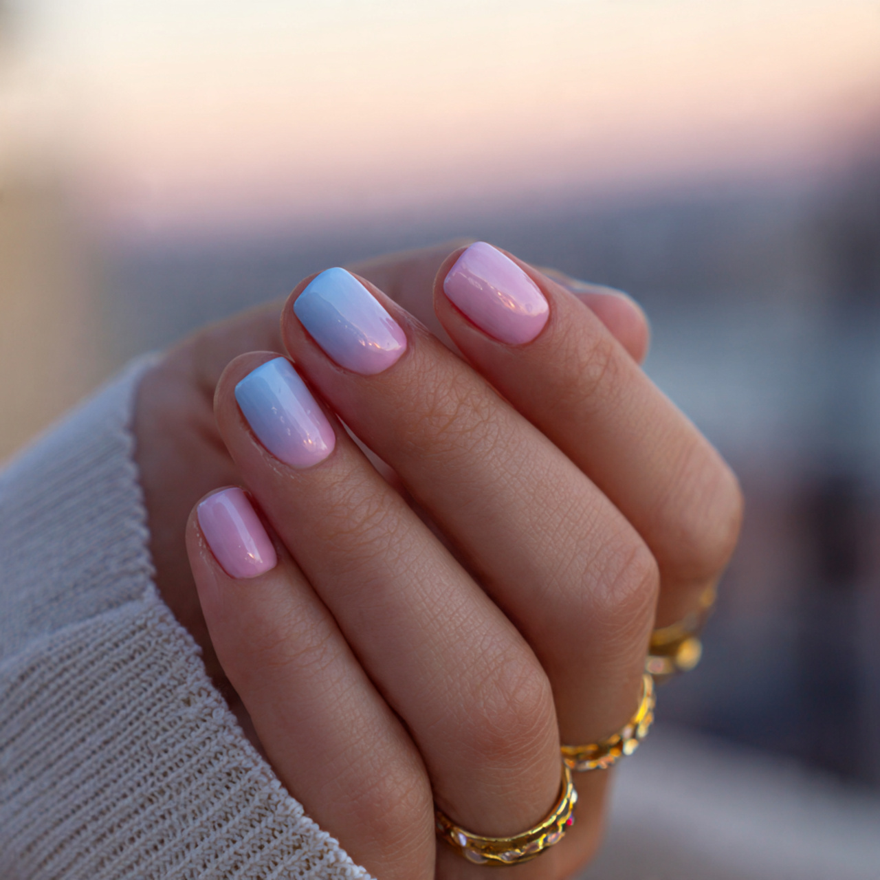Minimal Short Natural Nails for Everyday Style 7 Subtle Gradient Charm